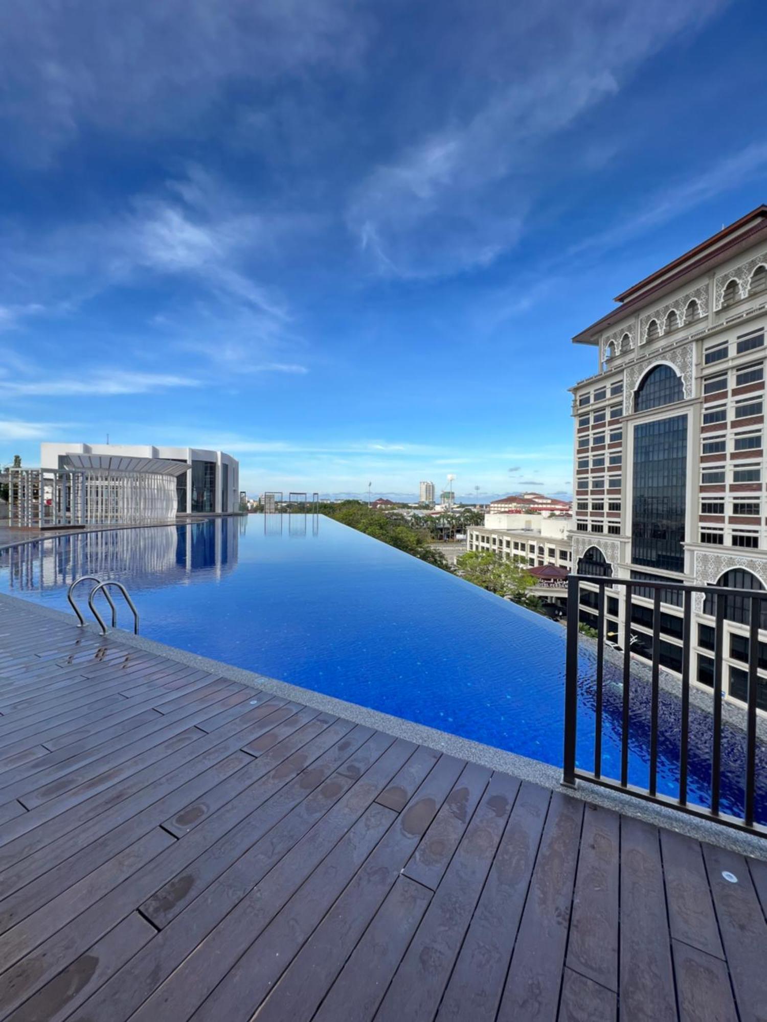 Rizz Residence Troika Kb Kota Bharu Esterno foto